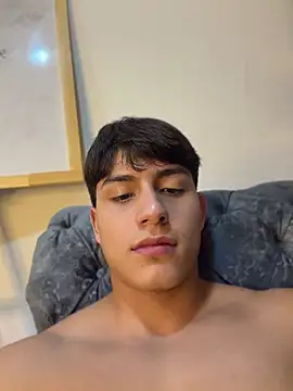 Lander_Cruz XXX чат на живо