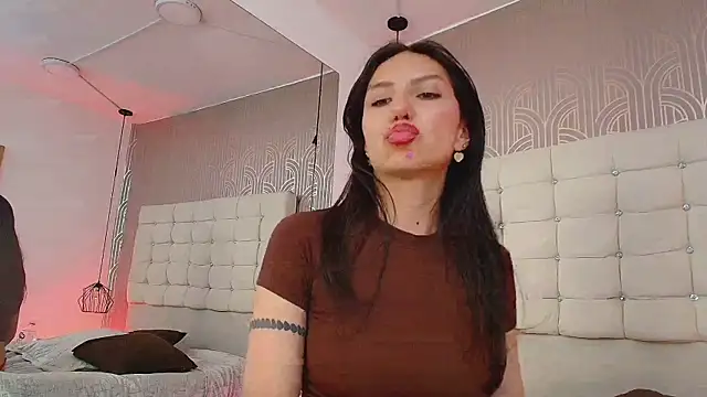 Ariana_CellFg Chat XXX in diretta