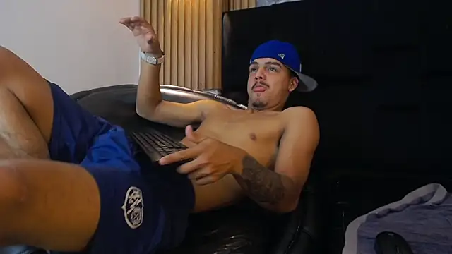 Bastian_Fox_'s Live XXX Chat