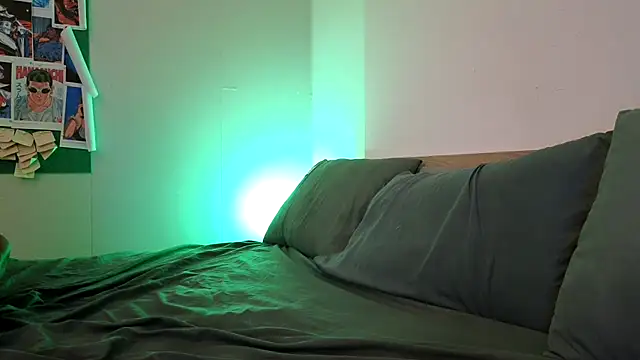 MZZZWETWET webkamerás műsora