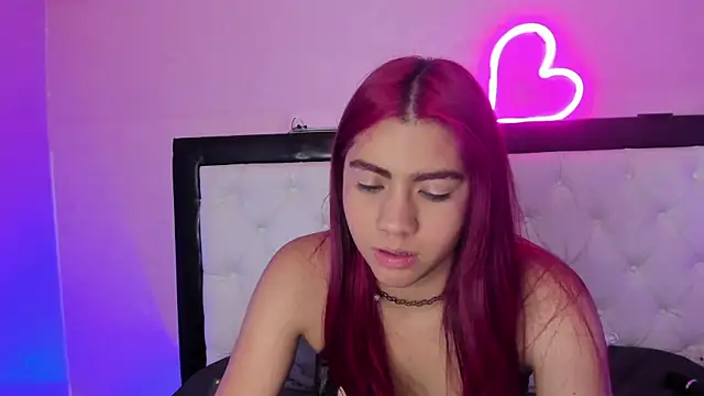 Chatroom XXX en direct de Siena_fox