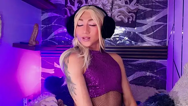 Chat +18 de Cloee_cameron ao vivo