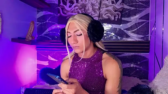 Chatroom XXX en direct de Cloee_cameron