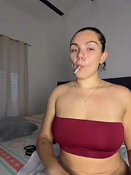Eva_stark10 Adlı Modelin Canlı XXX Sohbeti