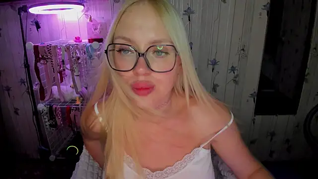 CeaneLino Chat XXX in diretta