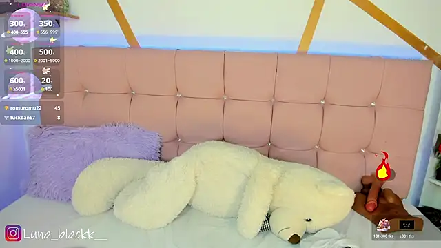 Luna_blackk's Live XXX Chat