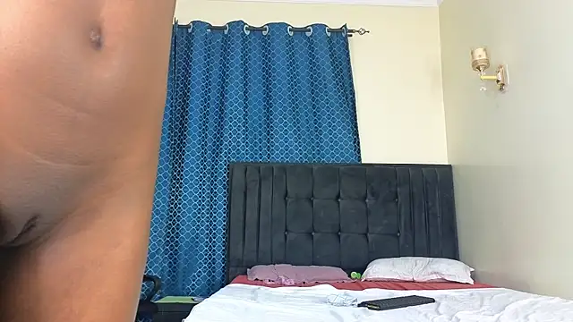 Beauty_Queeen Adlı Modelin Canlı XXX Sohbeti