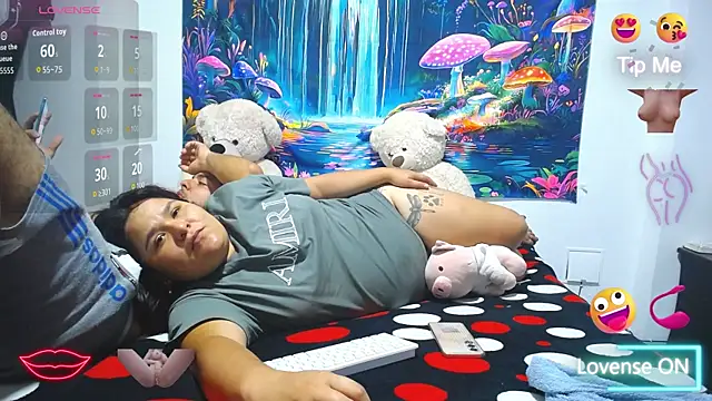 Chat +18 de Tatis_bigboobs21 ao vivo