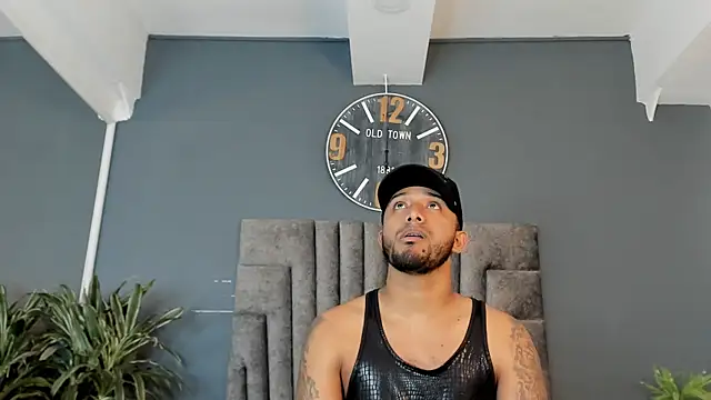Robin_Rief's Live XXX Chat