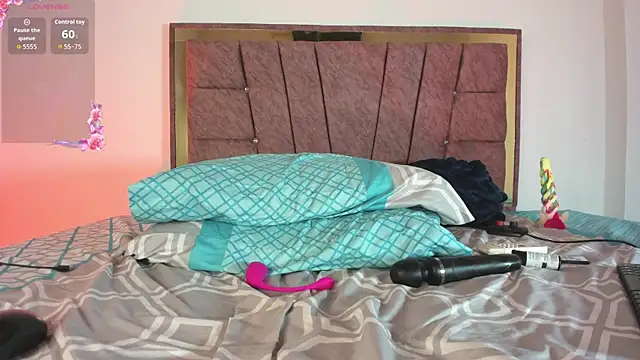 Živý XXX chat MiaX12