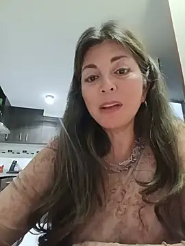 emma_tour's Live XXX Chat