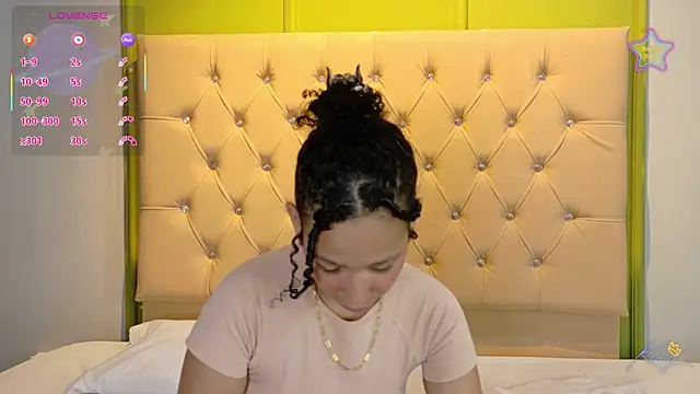 EmmaLawrence_ Chat XXX in diretta