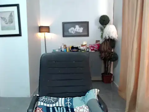 Chat XXX Live lavandermilk