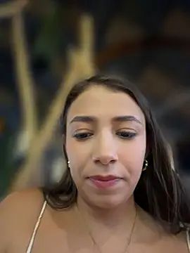 Chat +18 de Hall_16 ao vivo