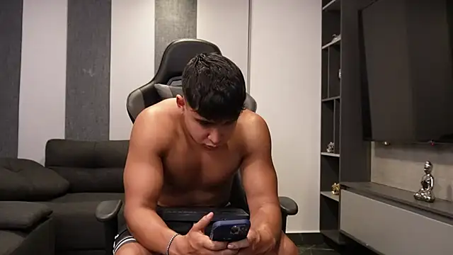 Онлайн чат XXX Bray_Kevin