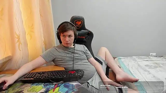 iliaskrislove Chat XXX live