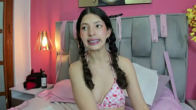 Chatroom XXX en direct de Namii__