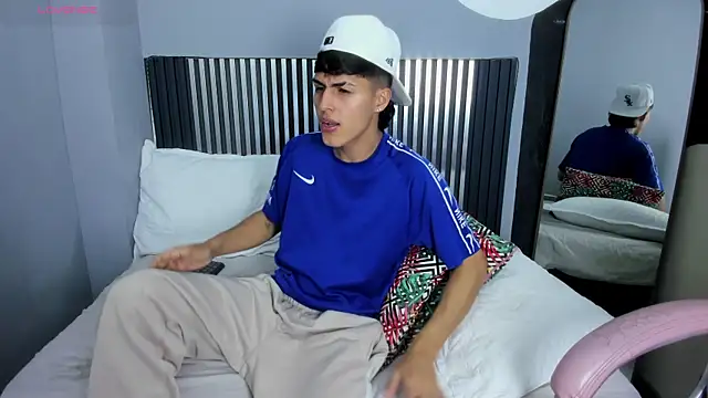 Chat XXX en directo de Axel_Mendozaa