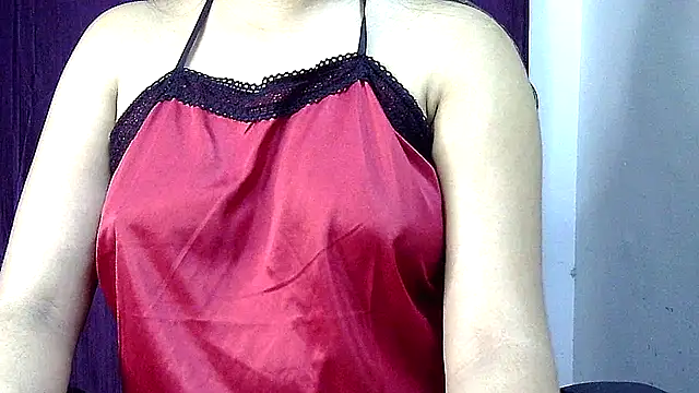 XXX chat uživo modela Velvet_jessy