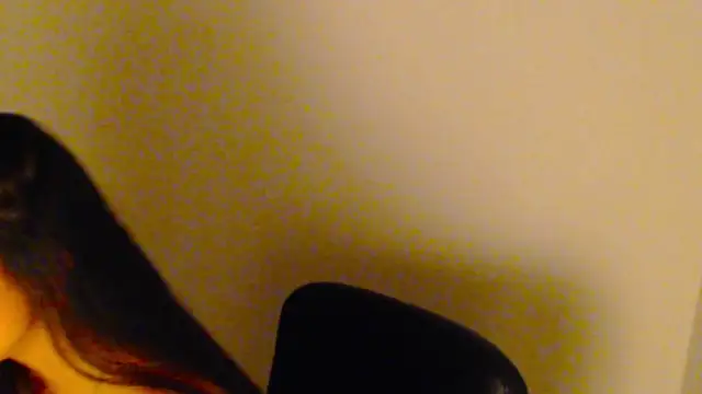 XXX chat uživo modela meganmiauu
