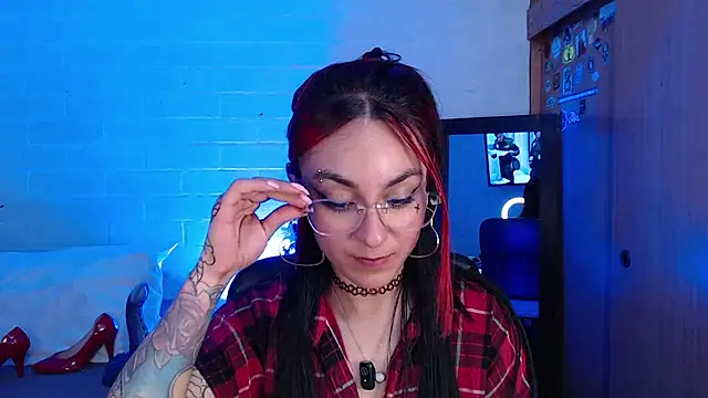 Amy66's Live XXX Chat