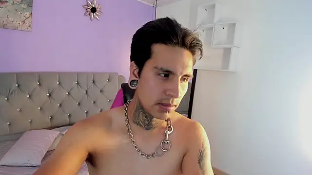 Chat +18 de mario-leon ao vivo