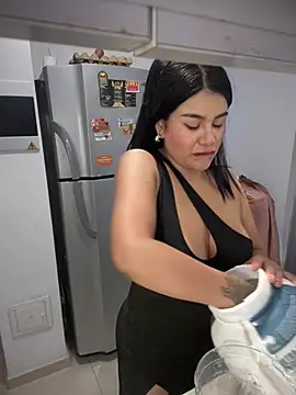 Issane_Peru's Live XXX Chat