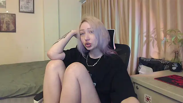 Emily_hardcore live XXX chat