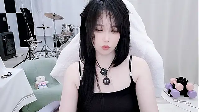 Evangelin-e Chat XXX live