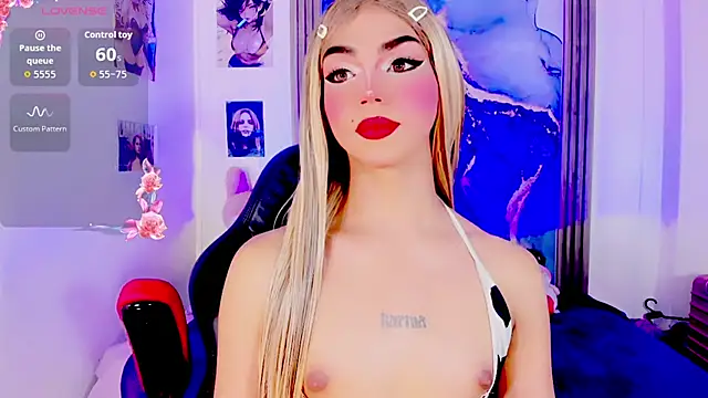 blonde_queen- Live XXX Chat
