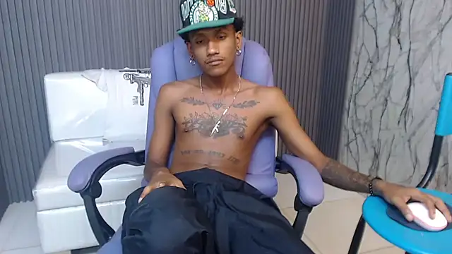 XXX chat uživo modela ManSant