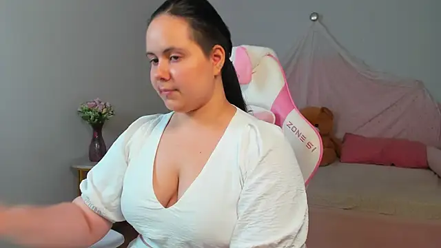 DaisyHarts Adlı Modelin Canlı XXX Sohbeti