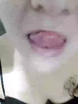 Živý XXX chat ForgetMeNot555