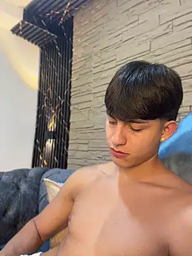 Lander_Cruz 现场XXX聊天