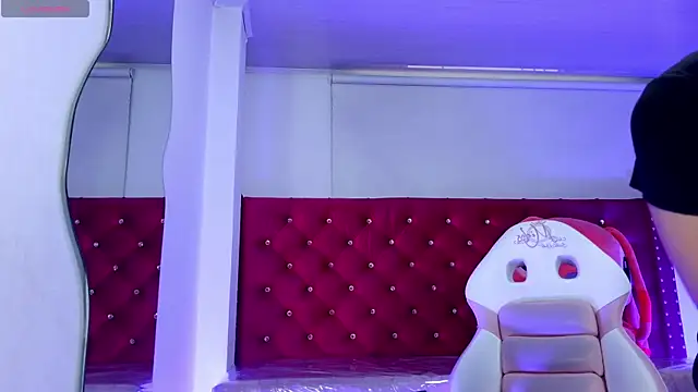 Chat +18 de amy_ker_m ao vivo