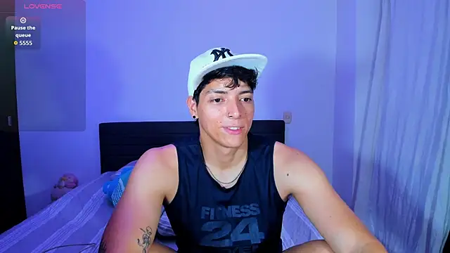 JakeMillerx XXX чат на живо