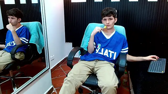 trevor_mob 라이브 XXX 채팅