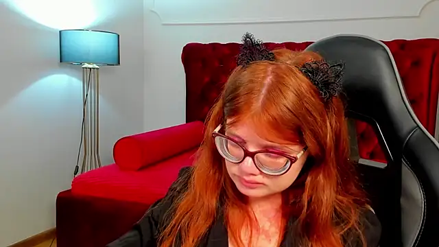 ChloeHalses – Live XXX-chat