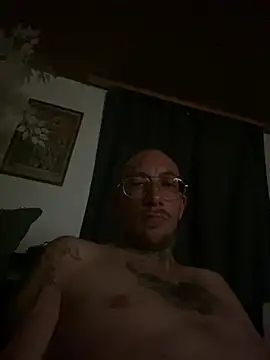 talltattooedboy Show in webcam