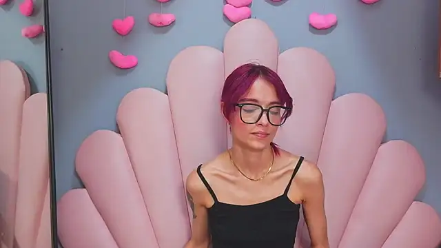 แชท XXX สดของ luci_miller