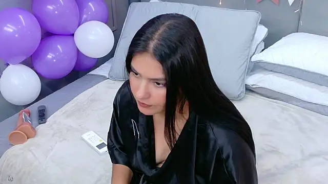 Онлайн чат XXX AlmaRose_
