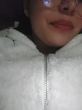Chat +18 de Elinaax ao vivo