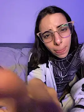 Poison_Ivy_29 Chat XXX in diretta