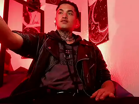 Czat XXX na żywo – AlecBanne_