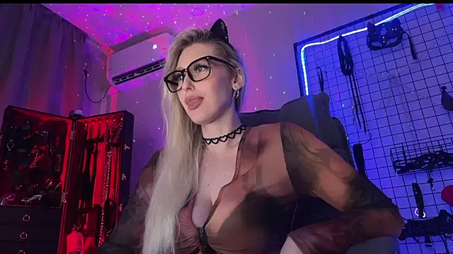 Chat XXX ao vivo de Liya_Liss