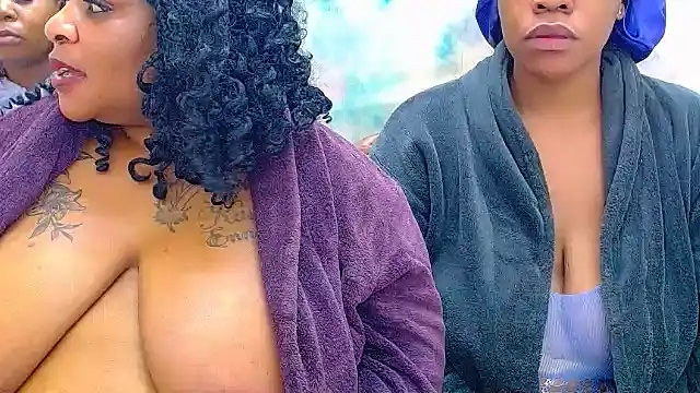 Ebonyhotass26's Live XXX Chat