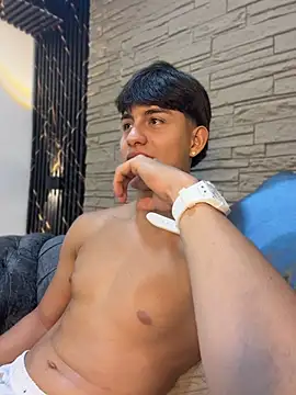 Czat XXX na żywo – Lander_Cruz