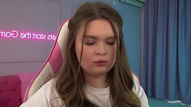 CrystalLyons Live XXX Chat