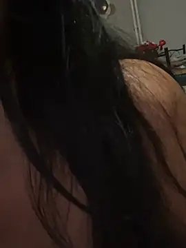 Czat XXX na żywo – LaPetitechienne1
