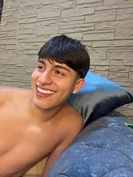 Lander_Cruz লাইভ XXX চ্যাট